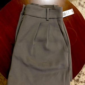 Aritzia 3” shorts grey